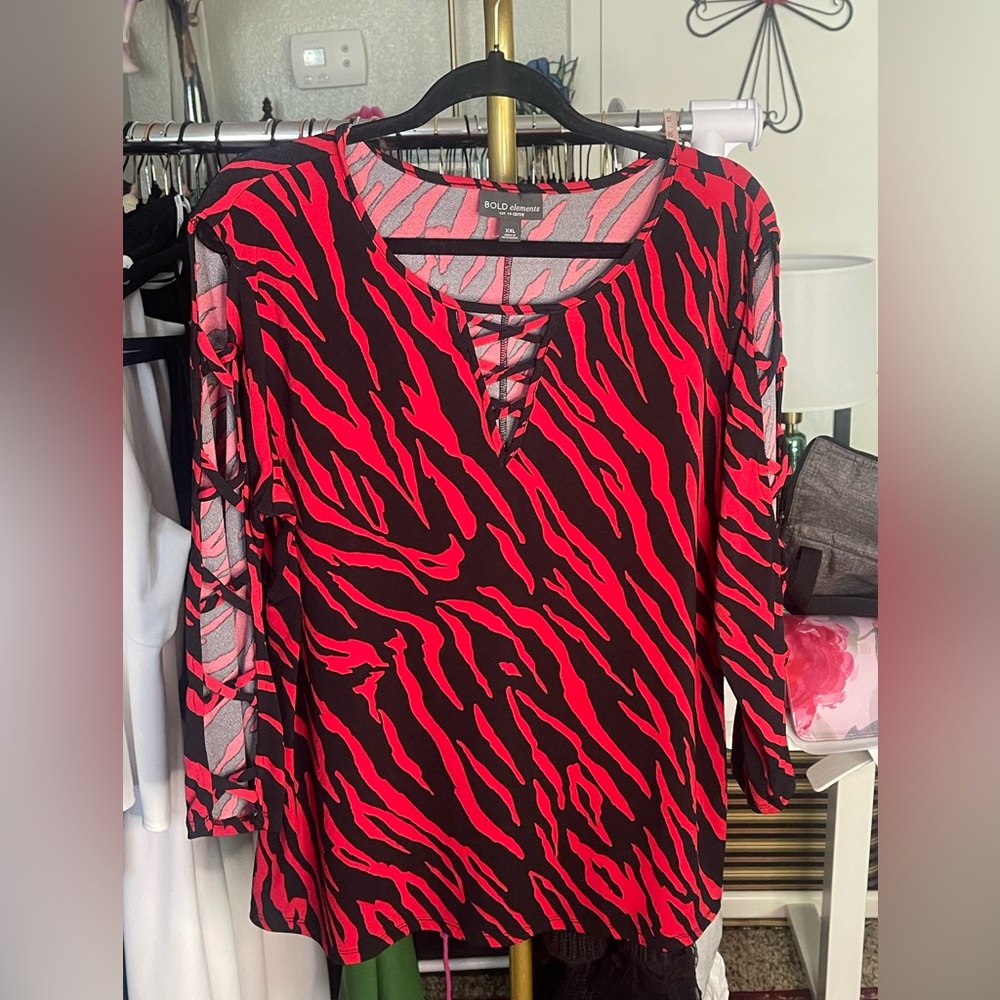 Bold Elements SZ 2X Zebra Red & Black with SEXY Woven Open Sleeve.